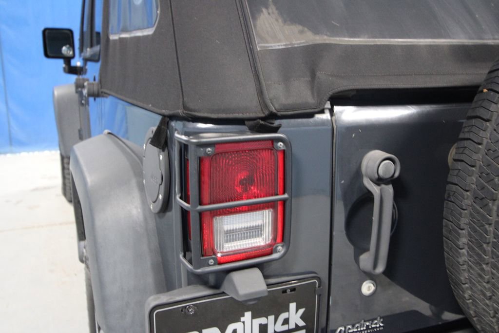 Used 2017 Jeep Wrangler Unlimited Sport w/ Quick Order Package 23S AWD/4WD image 30