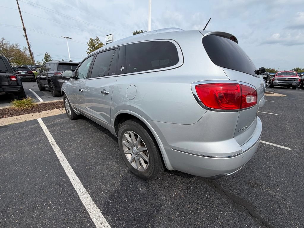 Used 2017 Buick Enclave Leather AWD/4WD image 7