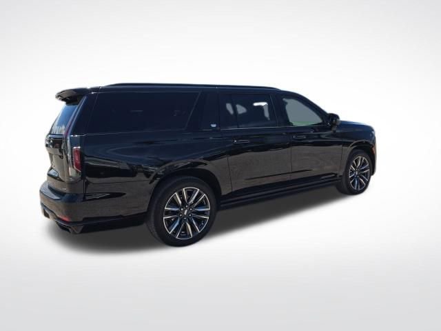 Used 2022 Cadillac Escalade ESV Sport w/ Touring Package AWD/4WD image 3