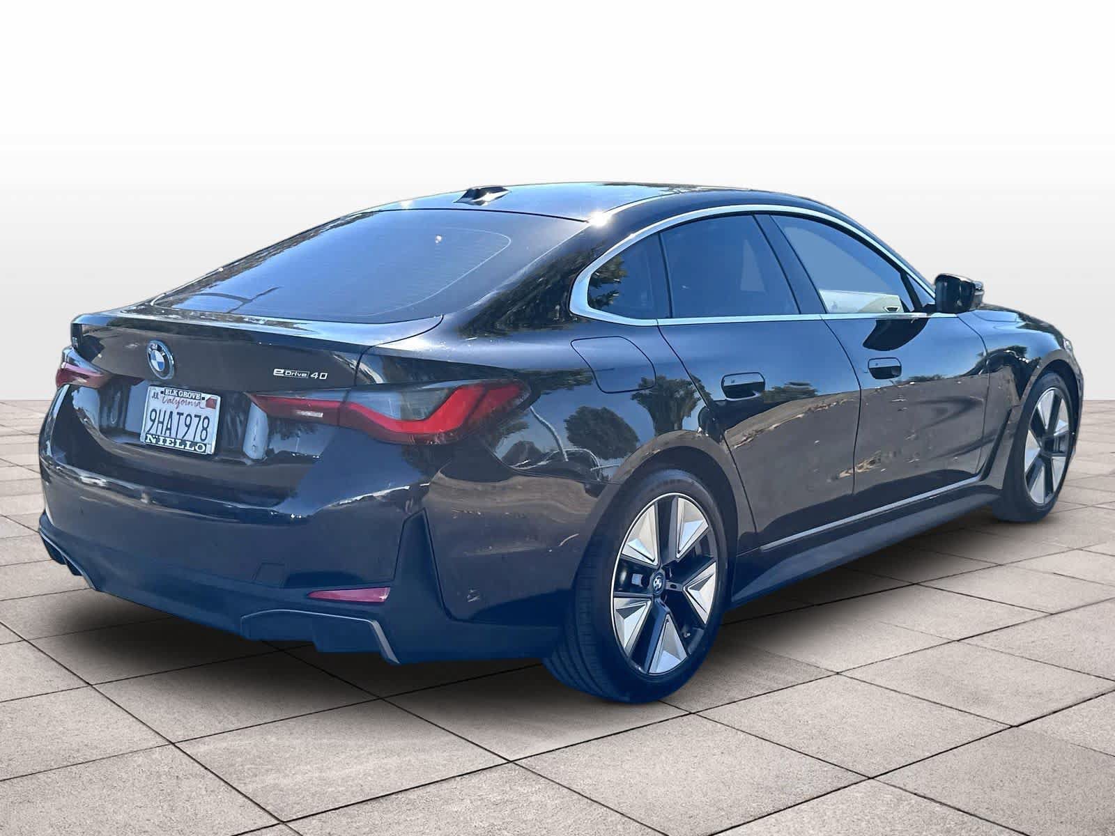 Used 2023 BMW i4 eDrive40 RWD image 8