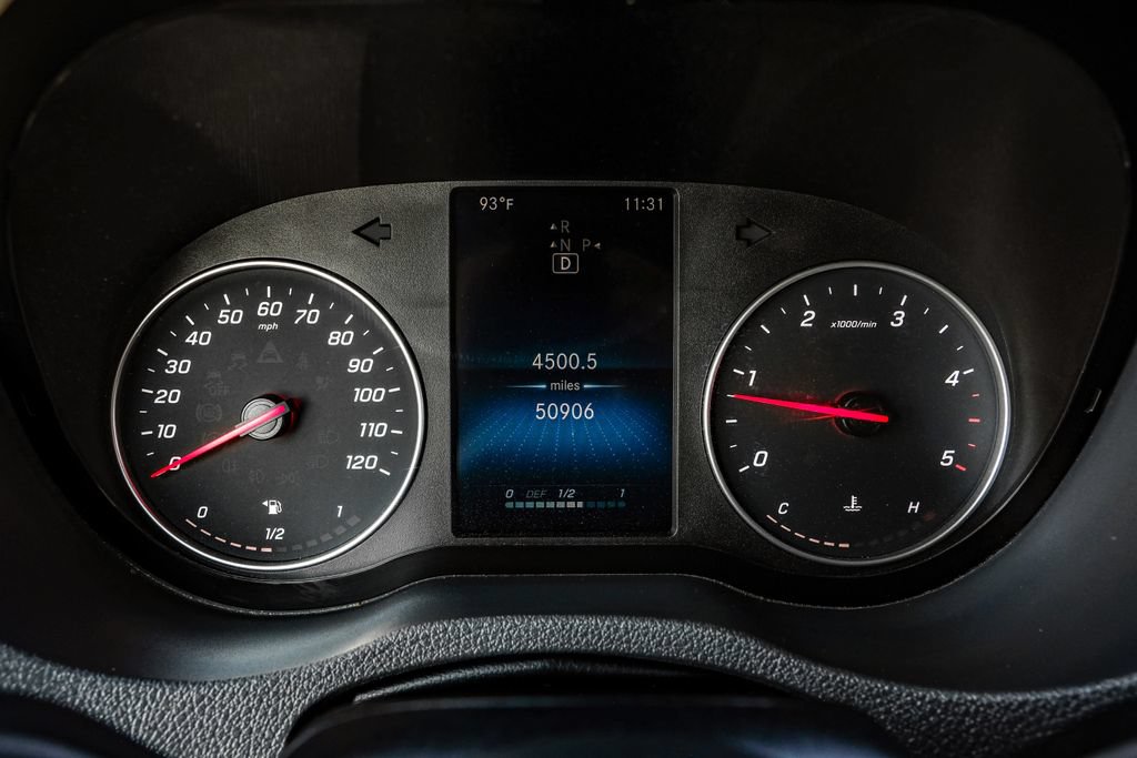 Used 2024 Mercedes-Benz Sprinter 2500 image 15