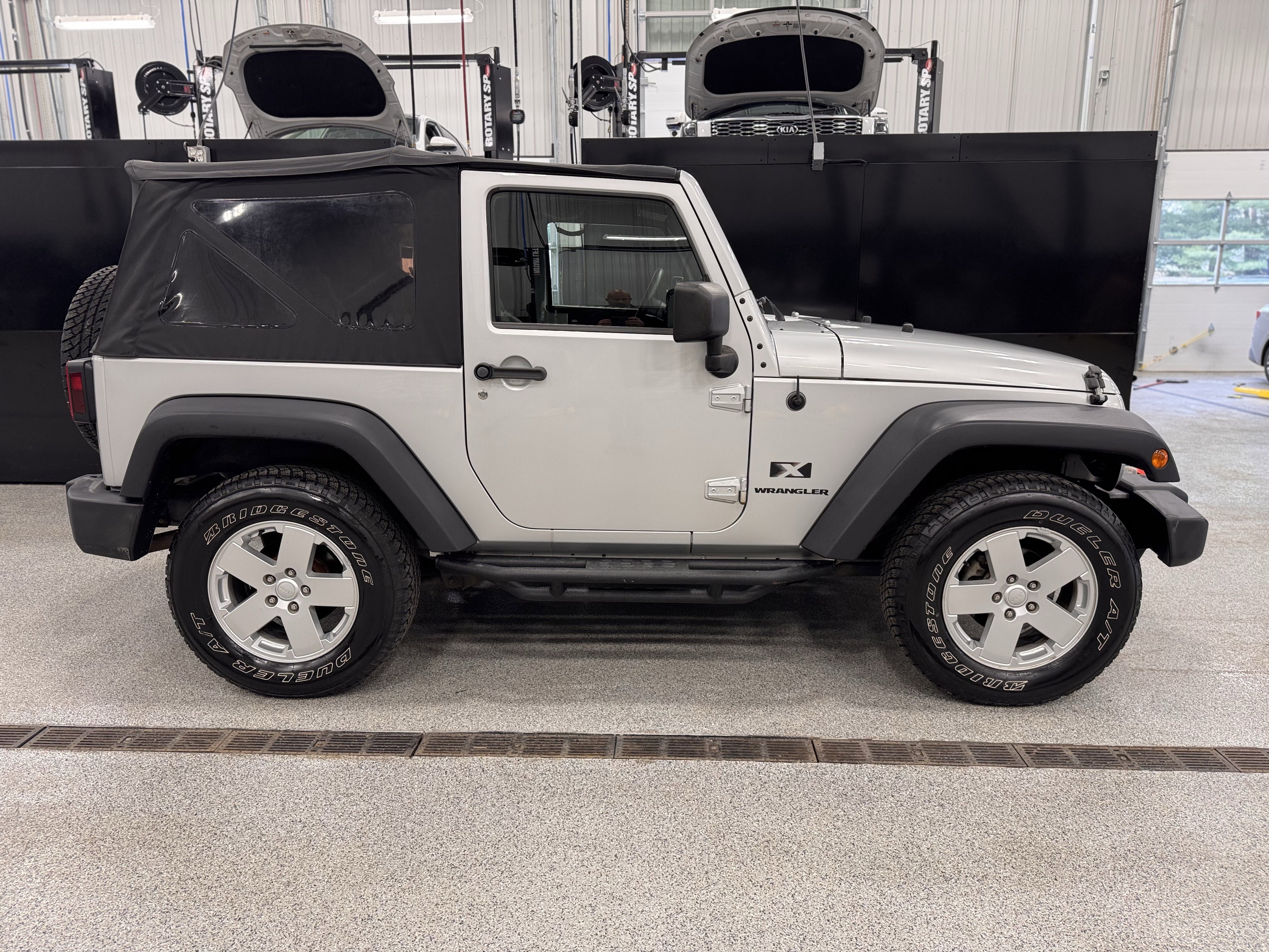 Used 2007 Jeep Wrangler X image 2