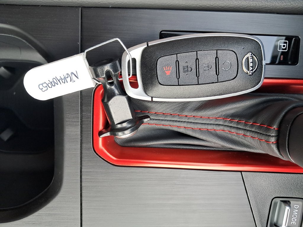New 2026 Nissan Kicks SR AWD/4WD image 30
