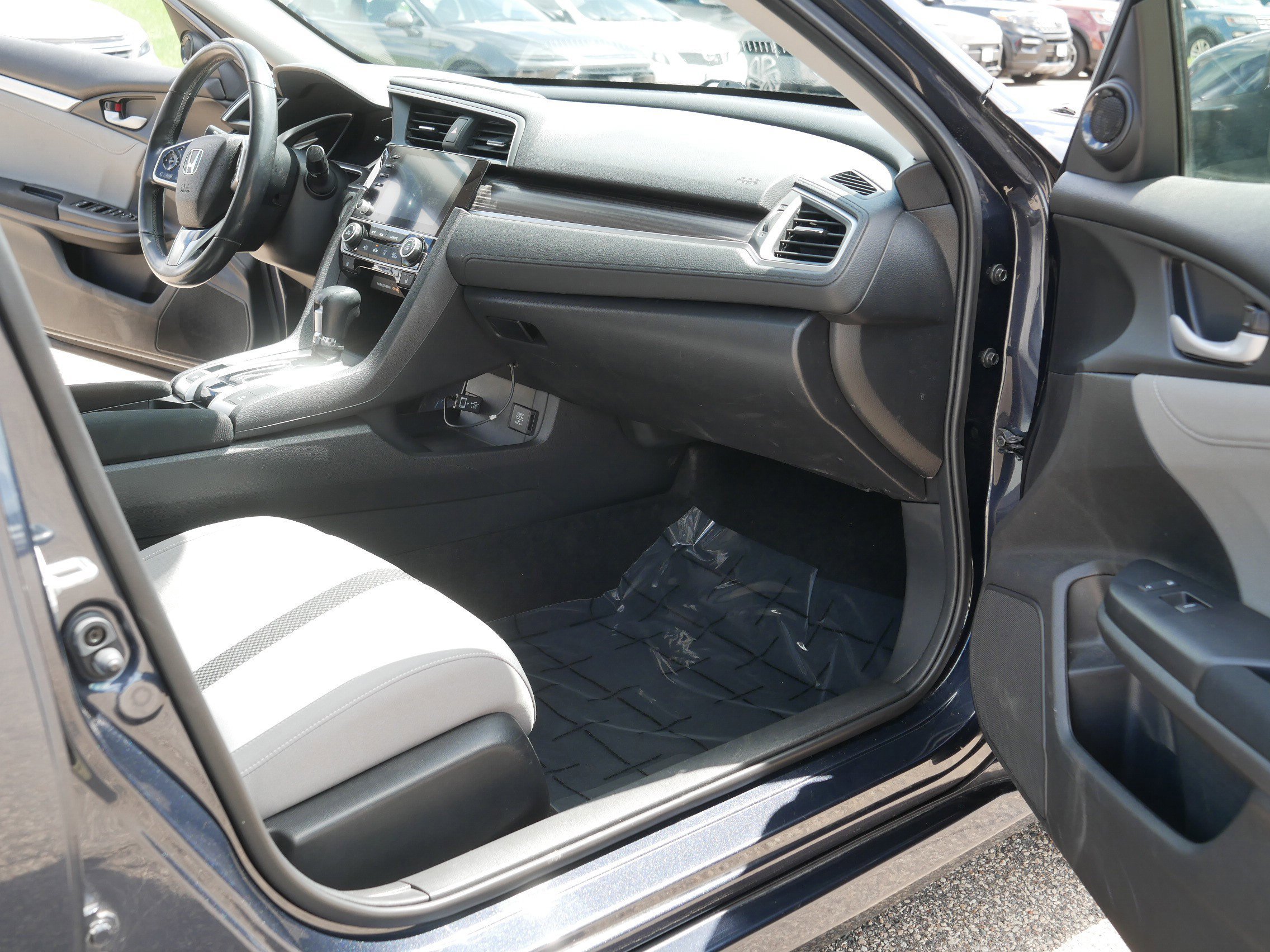 Used 2019 Honda Civic EX image 19