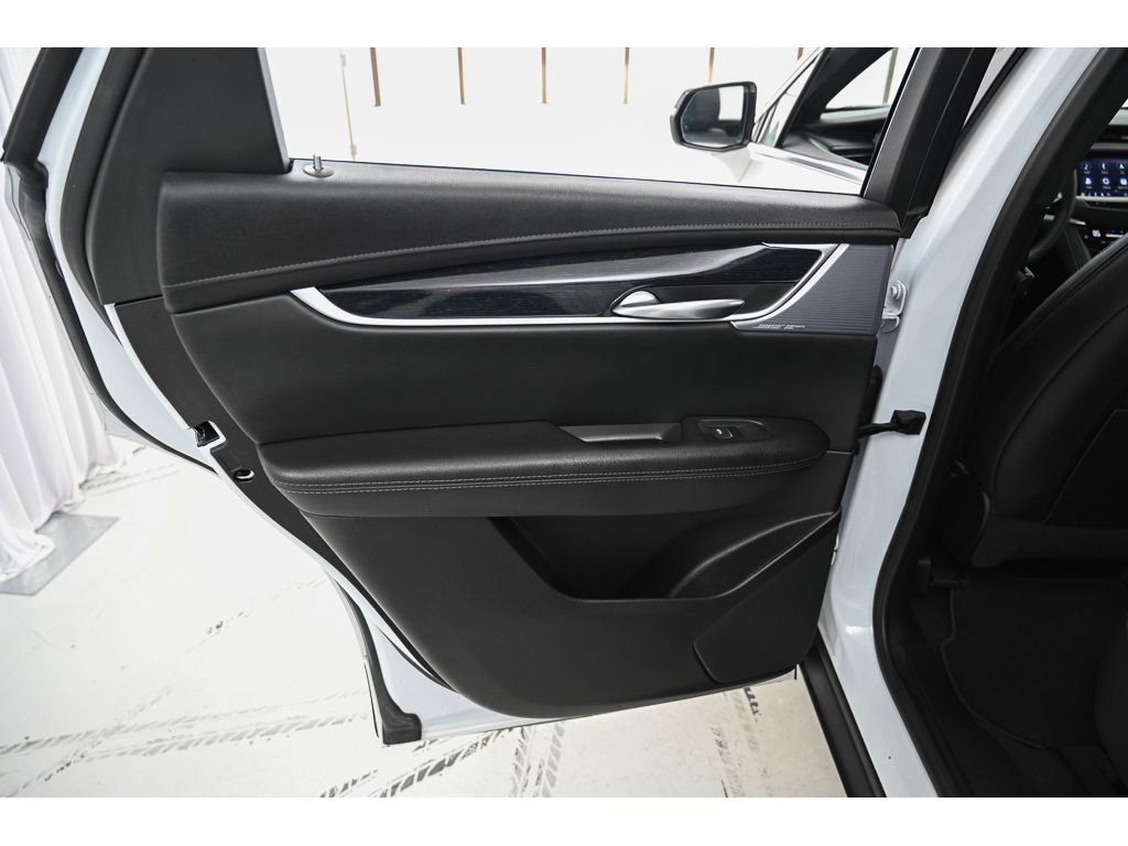Certified 2025 Cadillac XT5 Premium Luxury image 24