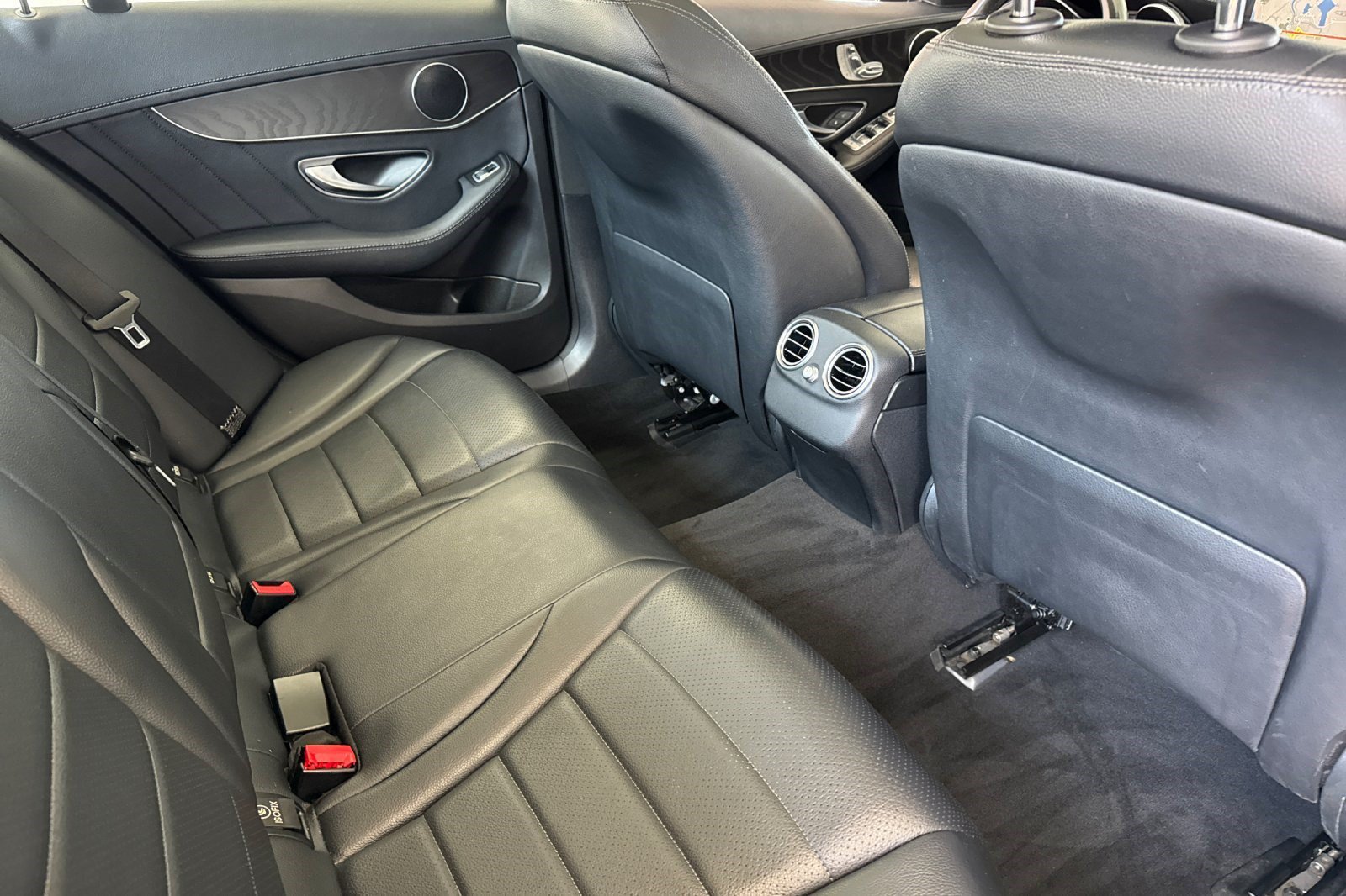 Used 2016 Mercedes-Benz C 300 Sedan image 32