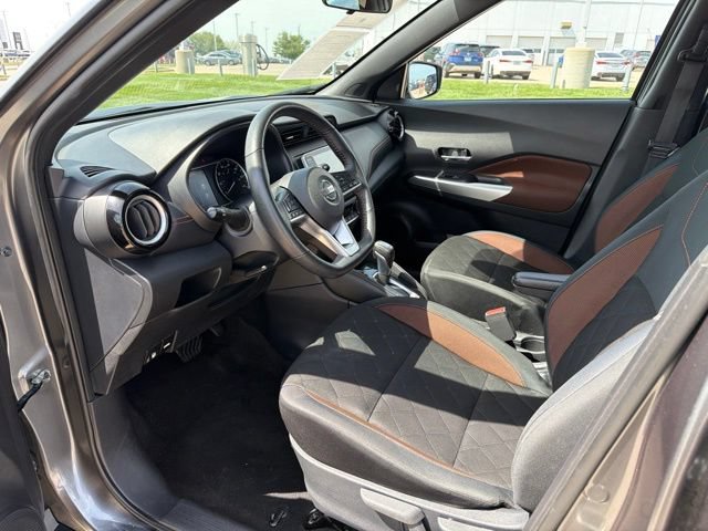 Used 2020 Nissan Kicks SR FWD image 15