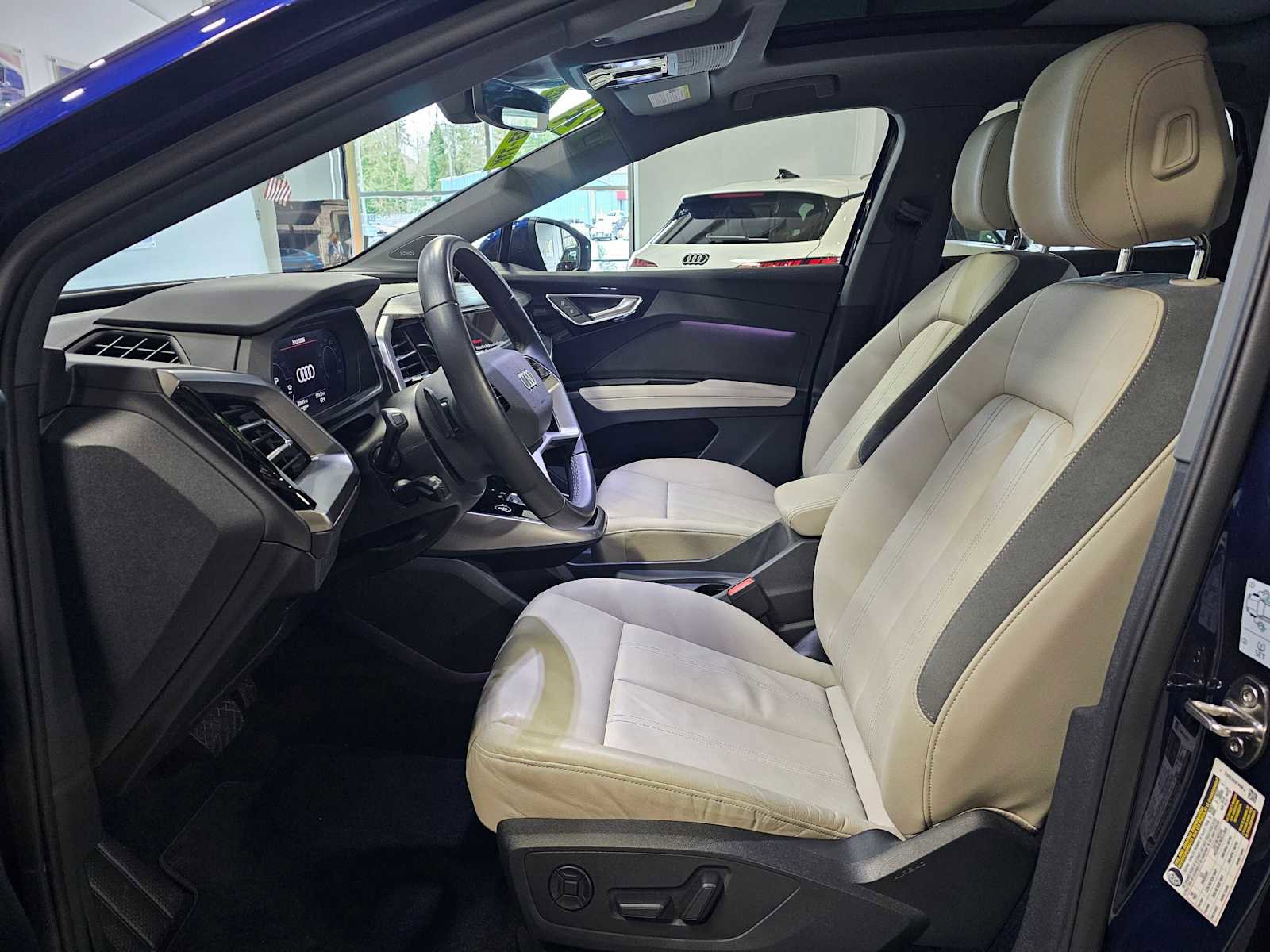 Used 2023 Audi Q4 e-tron Premium Plus w/ Premium Plus image 23