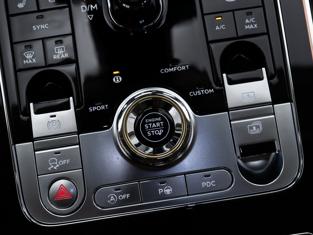 Certified 2021 Bentley Flying Spur W12 AWD/4WD image 36
