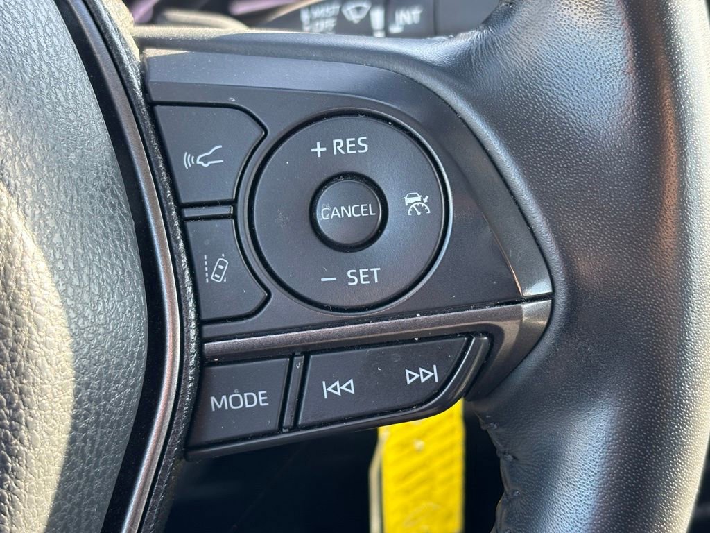 Used 2024 Toyota Camry SE image 21