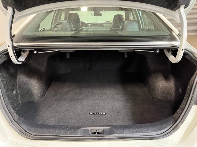 Used 2024 Nissan Altima 2.5 SR FWD image 14