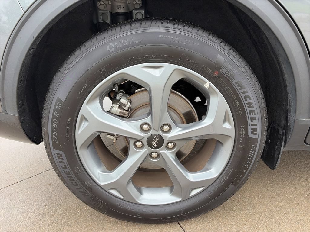 Used 2025 Ford Escape ST-Line FWD image 18
