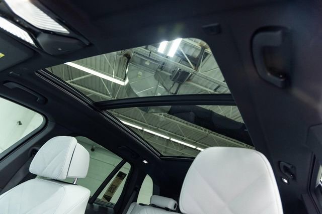 New 2026 BMW X5 xDrive50e w/ M Sport Package image 16