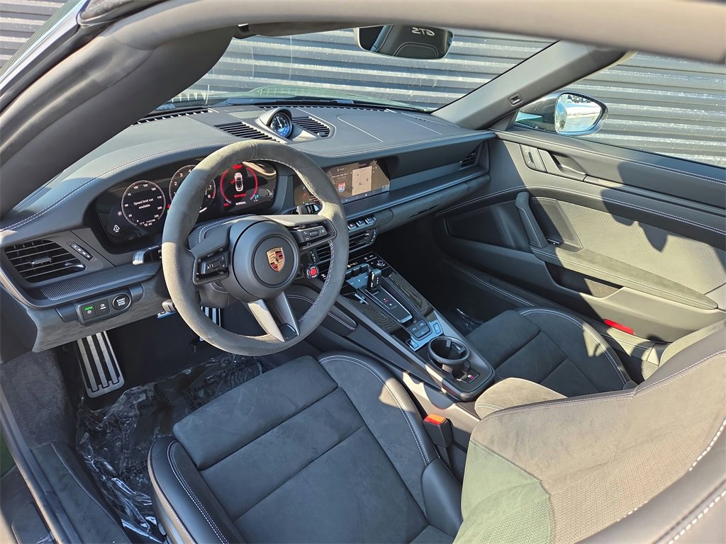 New 2026 Porsche 911 Carrera GTS image 4