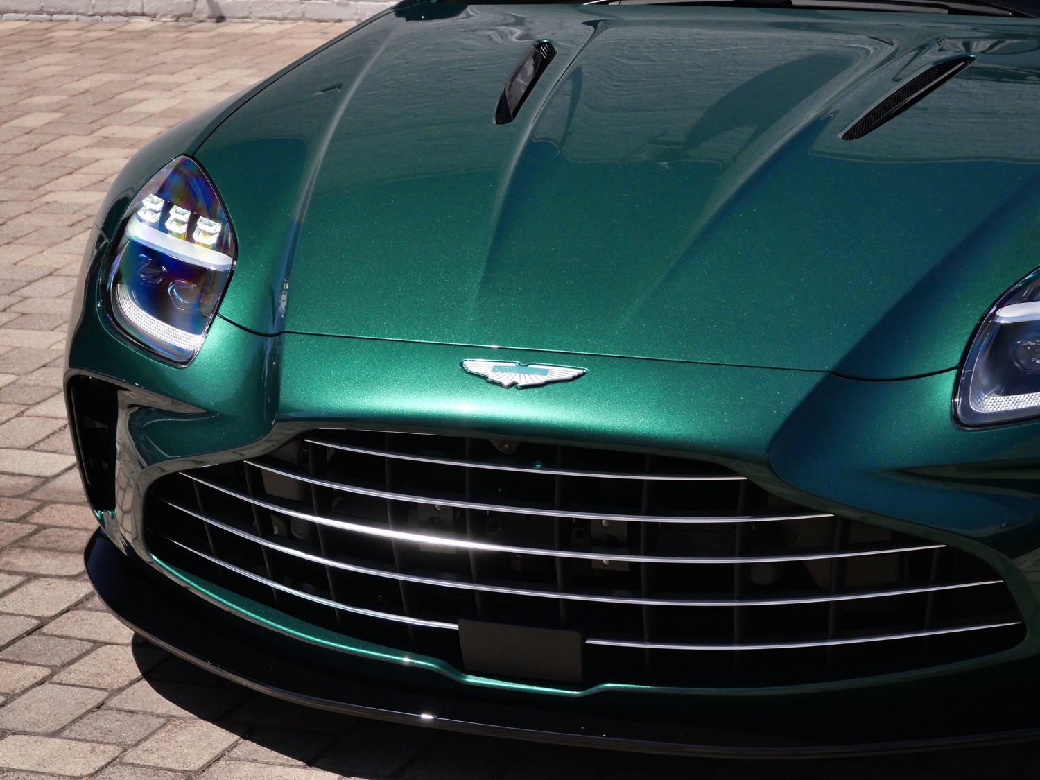 New 2026 Aston Martin V8 Vantage S RWD image 16
