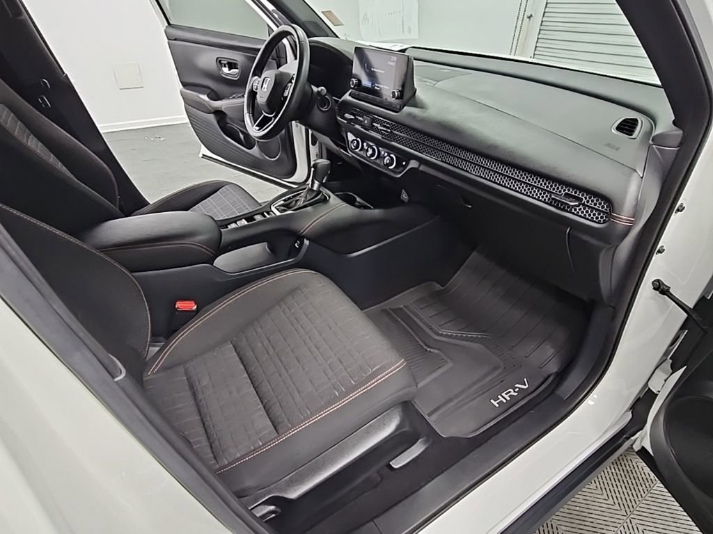 Used 2023 Honda HR-V Sport image 35