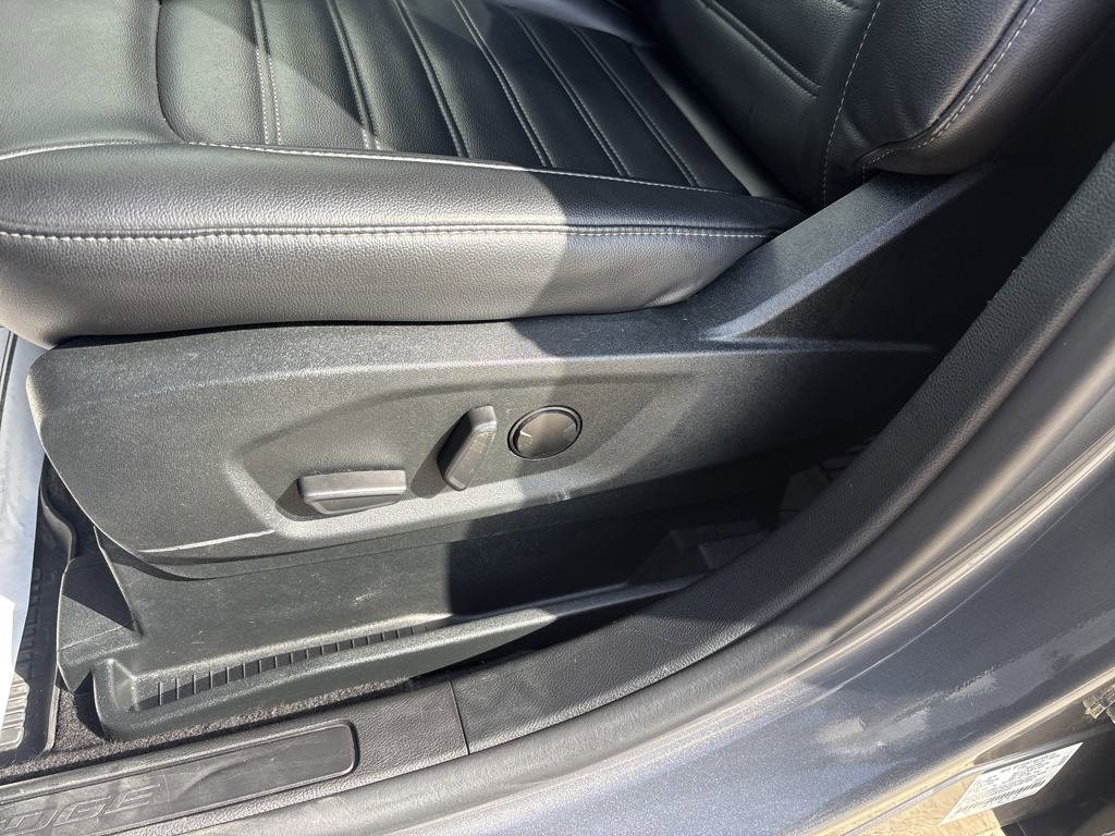 Used 2022 Ford Edge SEL w/ Convenience Package image 26