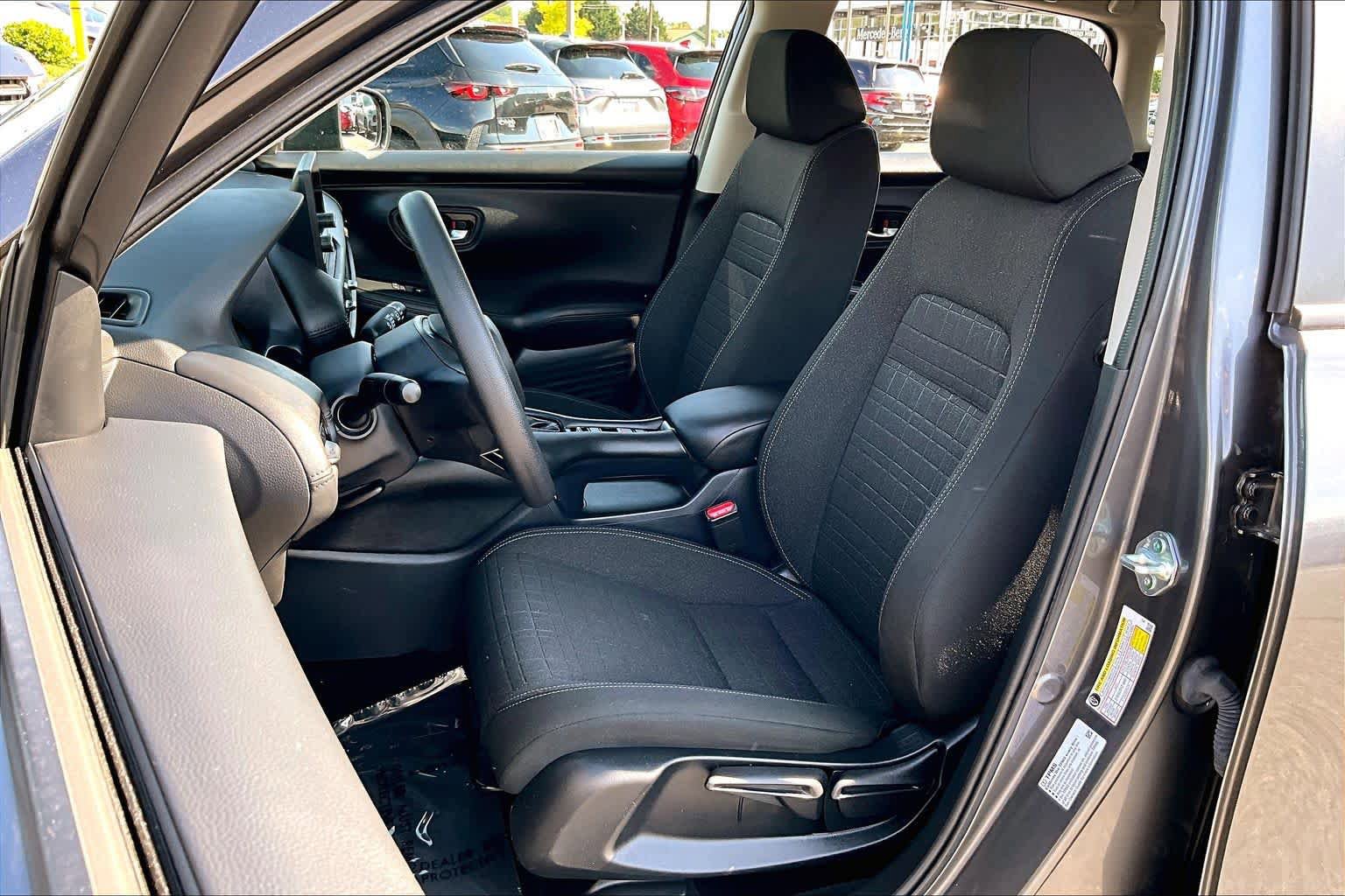 Used 2024 Honda HR-V LX image 8