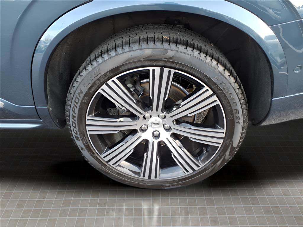 Used 2023 Volvo XC90 B6 Ultimate w/ Protection Package Premier image 5