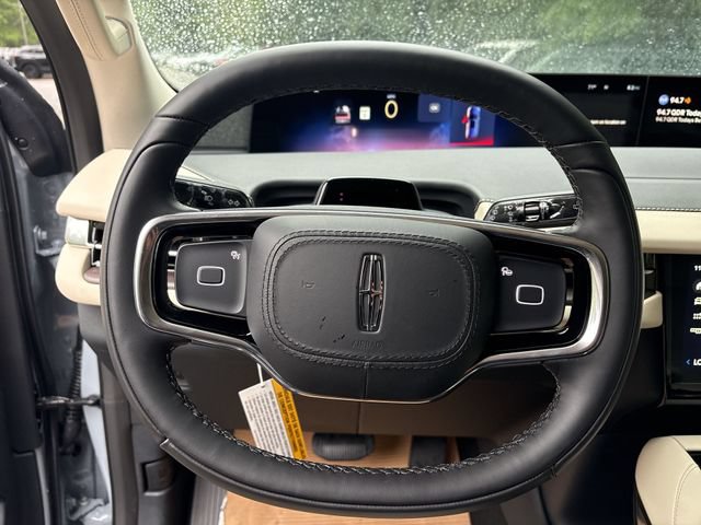 New 2027 Lincoln Navigator Reserve AWD/4WD image 14
