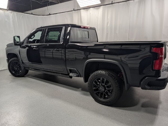 New 2026 Chevrolet Silverado 3500 High Country w/ Midnight Edition AWD/4WD image 9