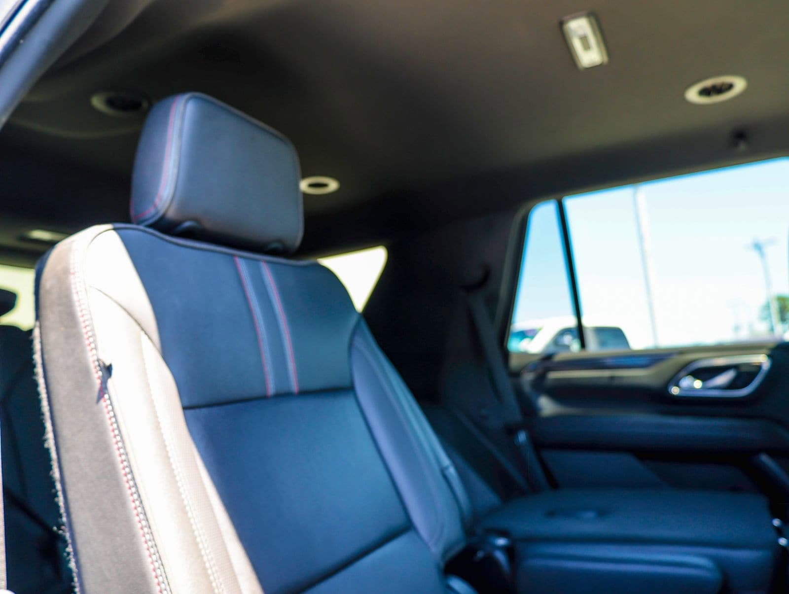 Used 2022 Chevrolet Tahoe RST w/ Luxury Package RWD image 10