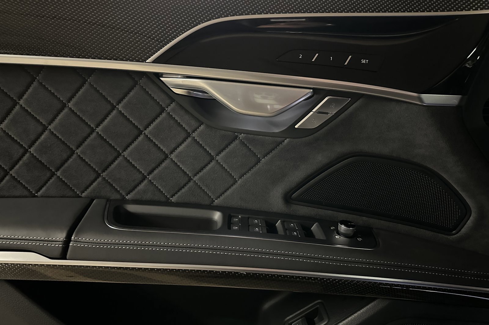 New 2025 Audi S8 image 10