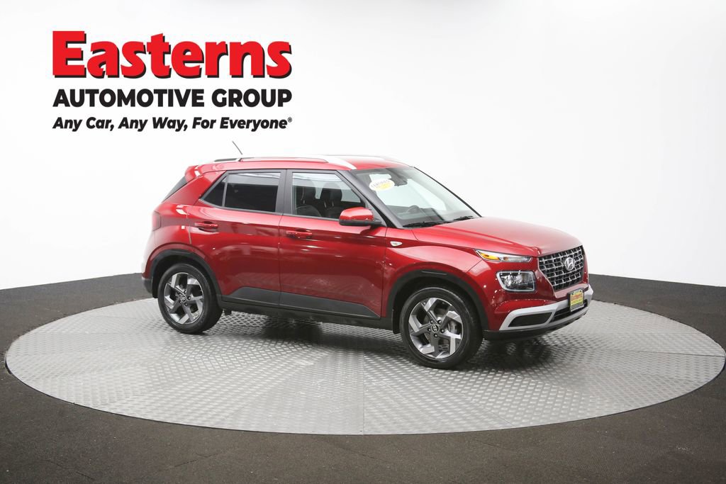 Used 2024 Hyundai Venue Limited image 47