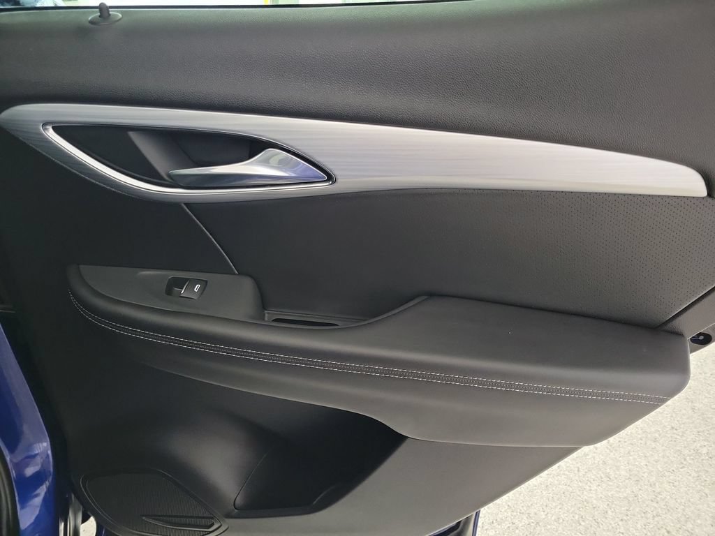 Certified 2024 Buick Envision Avenir AWD/4WD image 25