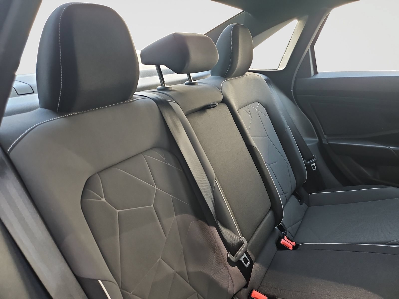 Used 2025 Volkswagen Jetta Sport FWD image 43