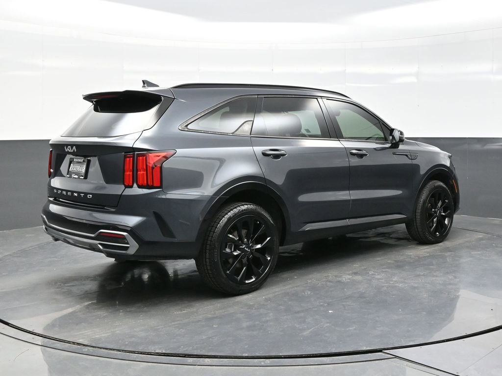 Used 2022 Kia Sorento SX image 7