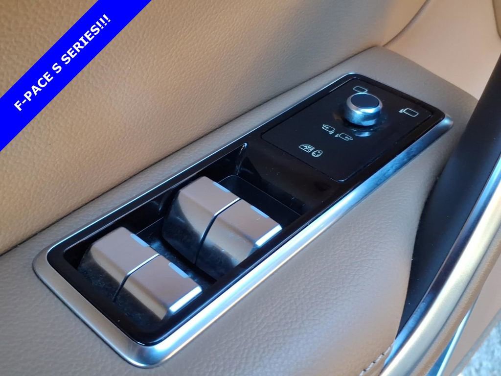 Used 2021 Jaguar F-PACE S image 12