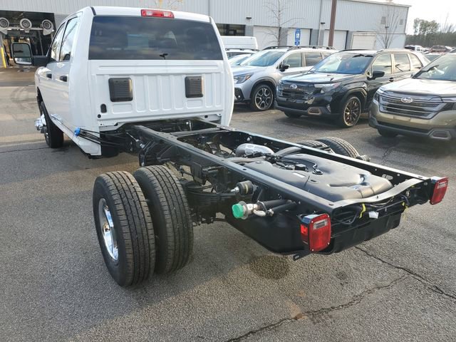 New 2026 RAM 3500 Tradesman w/ Chrome Appearance Group A AWD/4WD image 8