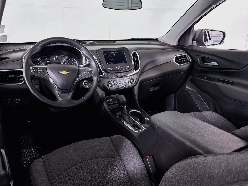Used 2023 Chevrolet Equinox LT w/ Driver Convenience Package AWD/4WD image 28