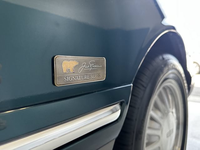 Used 1997 Lincoln Town Car Signature RWD image 44