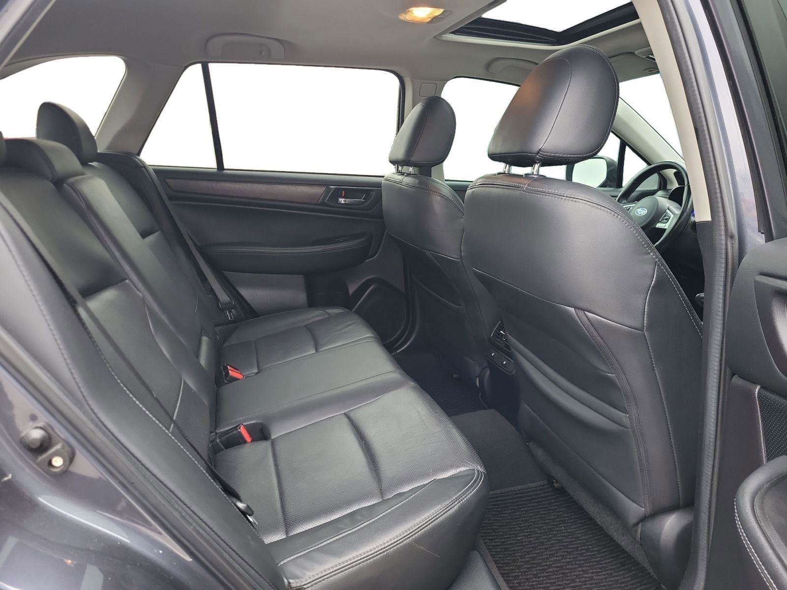Used 2016 Subaru Outback 3.6R Limited image 25