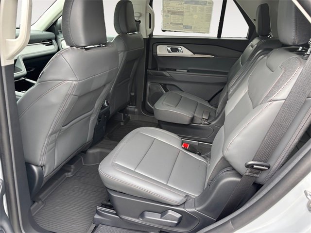 New 2025 Ford Explorer Active w/ Active Comfort Package image 13