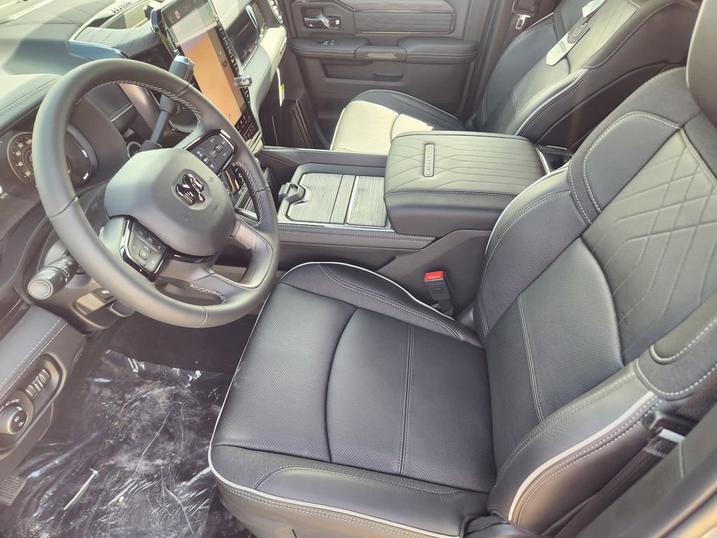 New 2026 RAM 2500 Limited AWD/4WD image 9