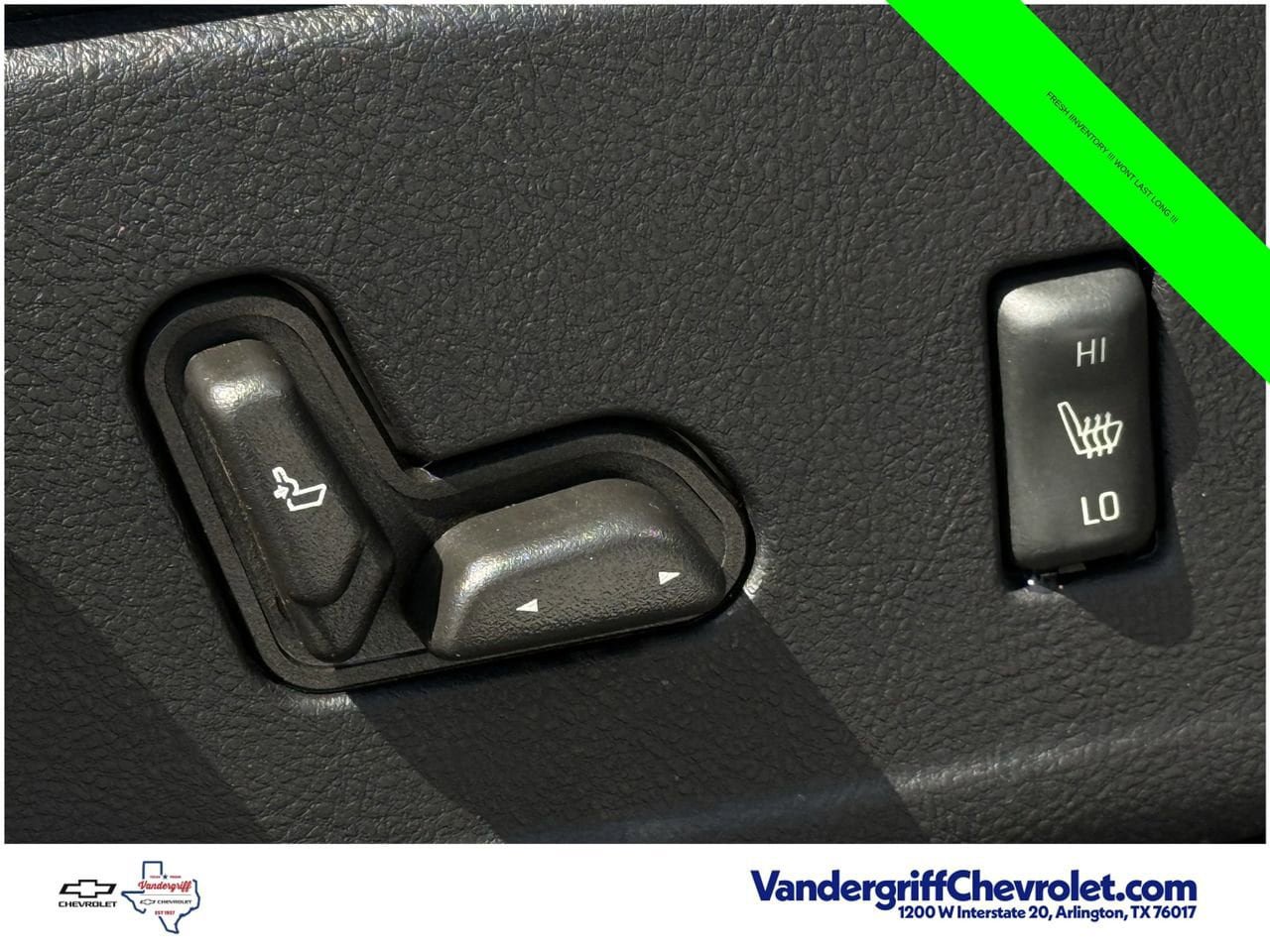 Used 2006 Chevrolet SSR w/ Preferred Equipment Group RWD image 24