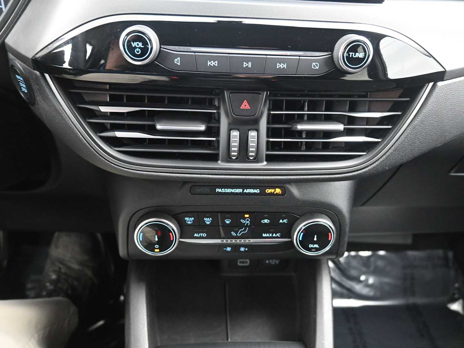 Used 2025 Ford Escape Active image 24