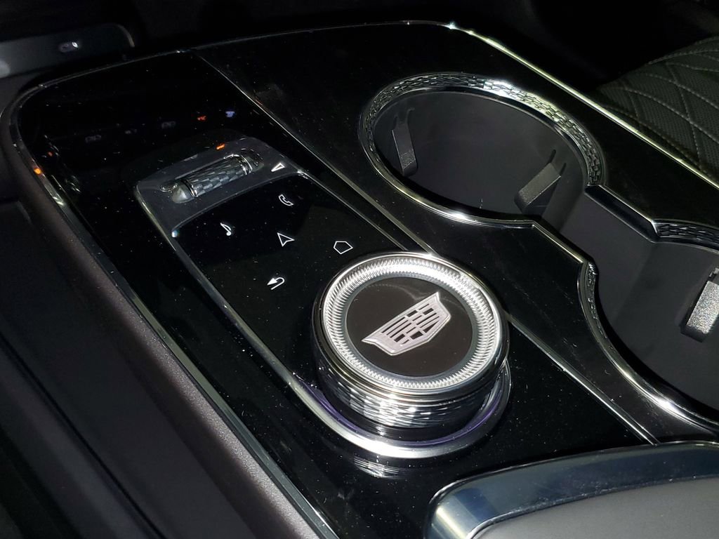 New 2026 Cadillac Lyriq V w/ Exterior Carbon Fiber Package AWD/4WD image 24