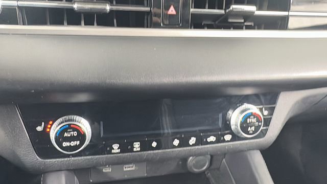 Used 2023 Mitsubishi Outlander SE image 28