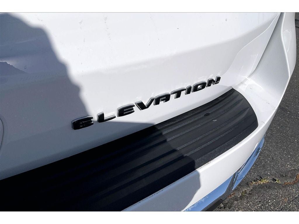 Used 2026 GMC Yukon Elevation AWD/4WD image 9