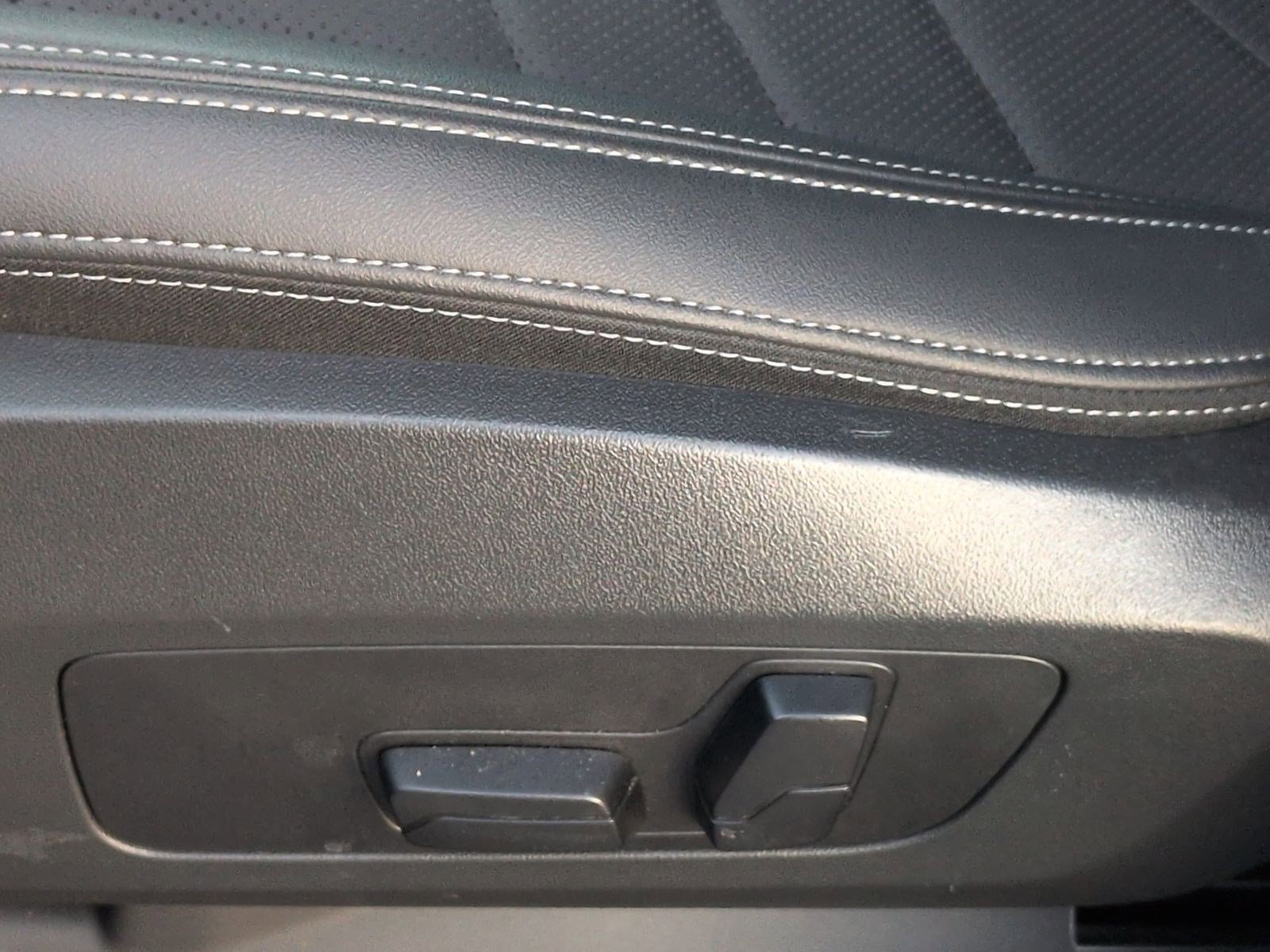 Used 2025 BMW X1 xDrive28i image 17