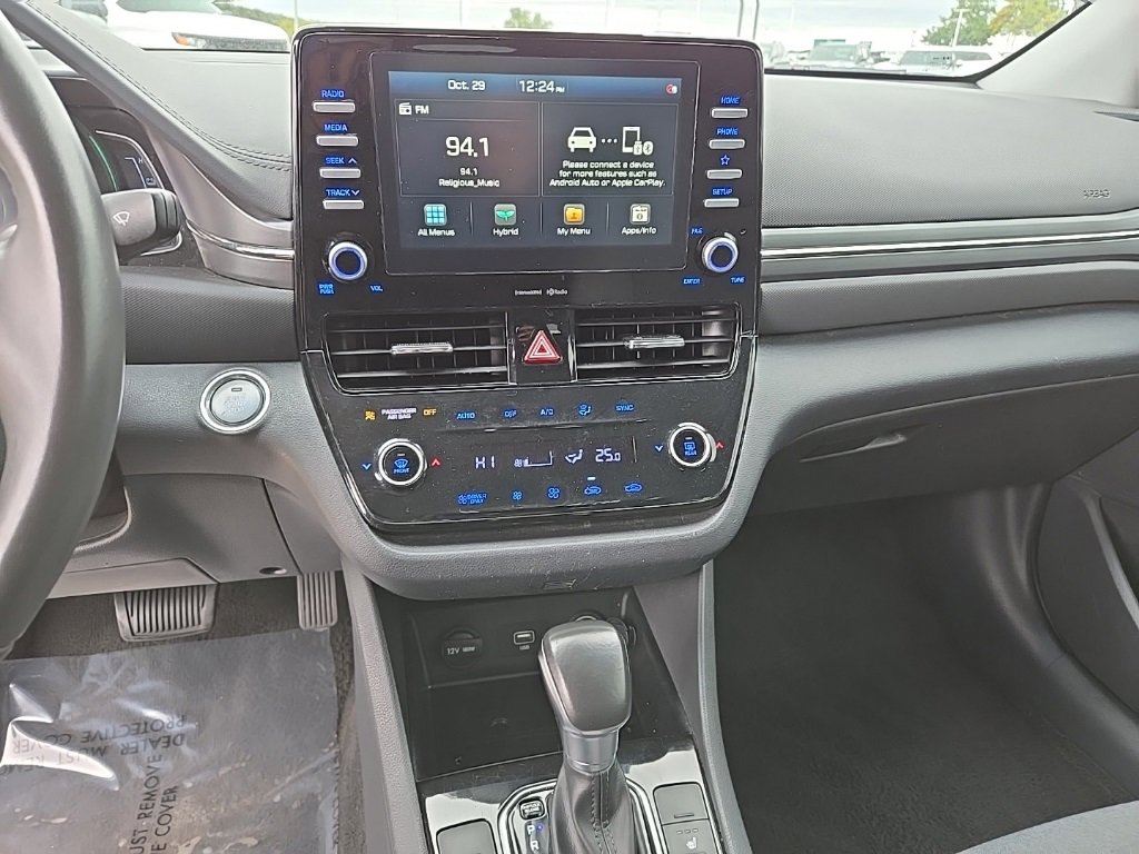 Used 2020 Hyundai Ioniq SE image 24