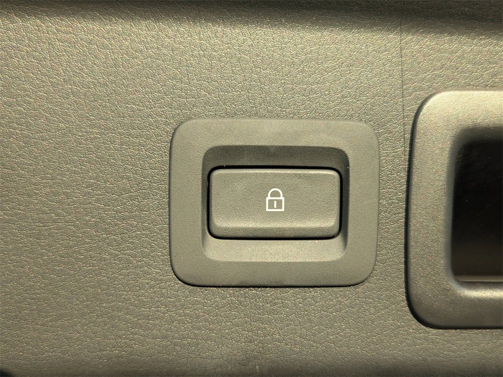 Used 2024 MAZDA CX-30 AWD 2.5 S w/ Preferred Package image 13