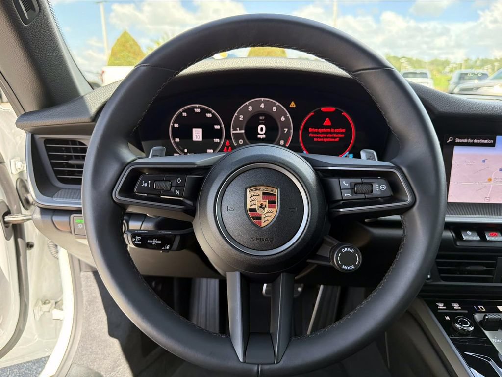 Used 2025 Porsche 911 Carrera RWD image 25