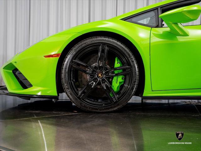 Used 2021 Lamborghini Huracan EVO RWD image 11
