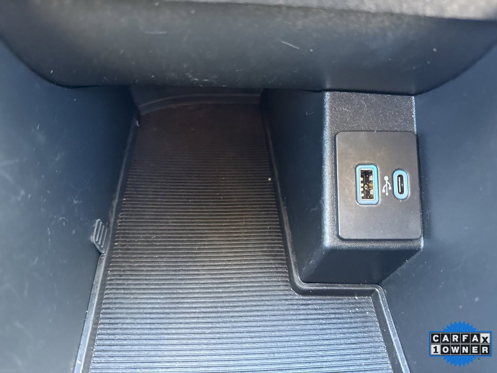 Used 2024 Ford Edge SEL image 25