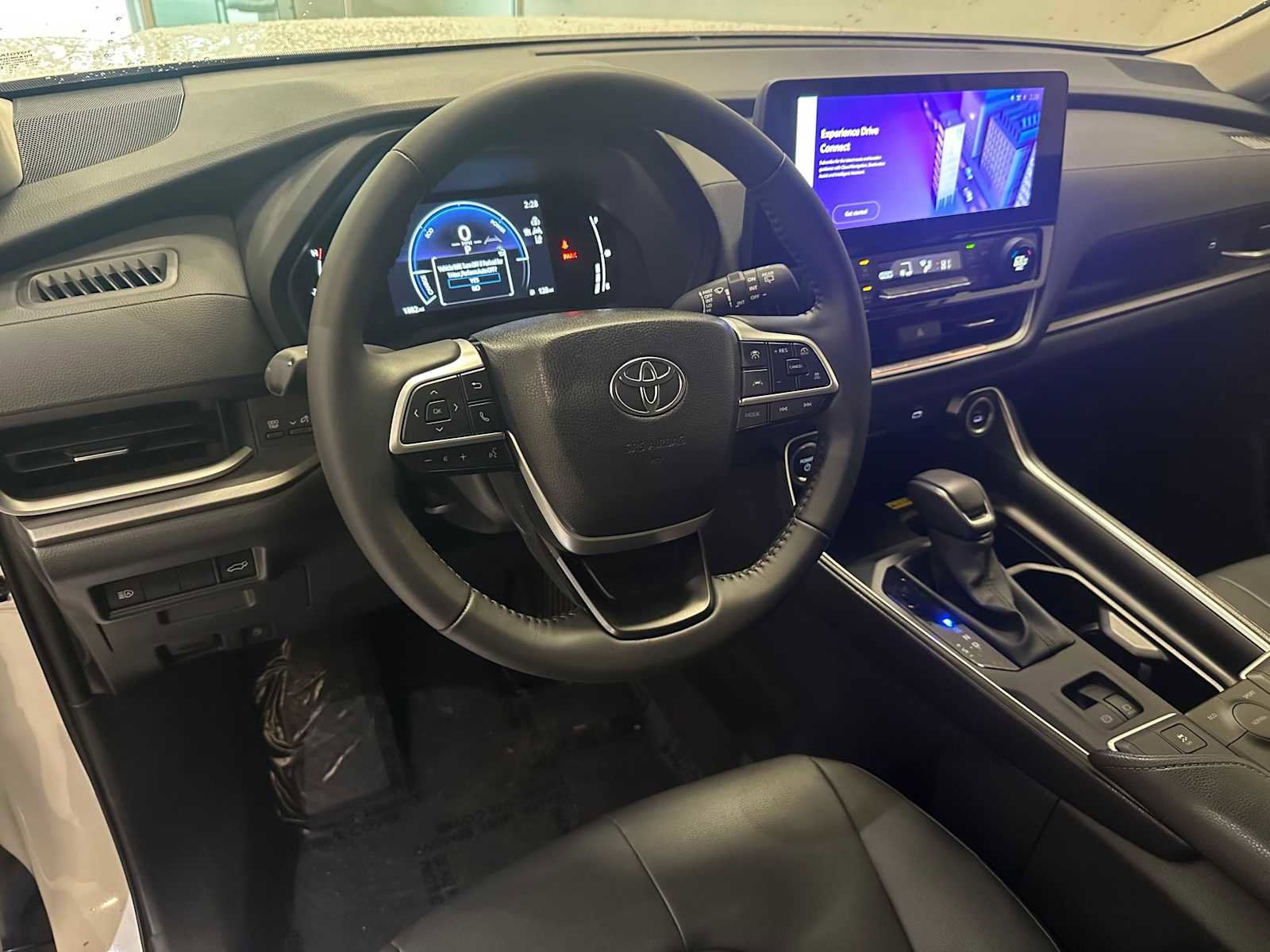 Certified 2025 Toyota Grand Highlander AWD Hybrid image 2